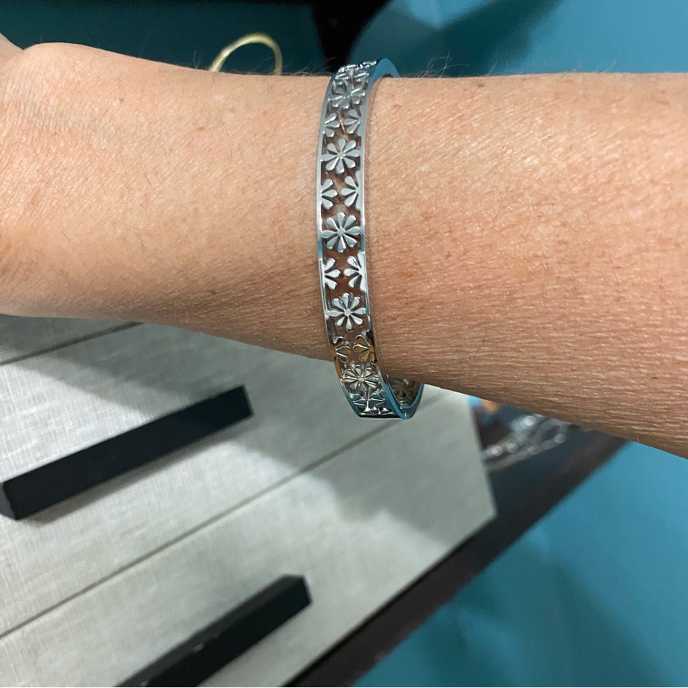 Silver Stainless steel Floral Cutout Bangle Bracelet - Women Jewelry